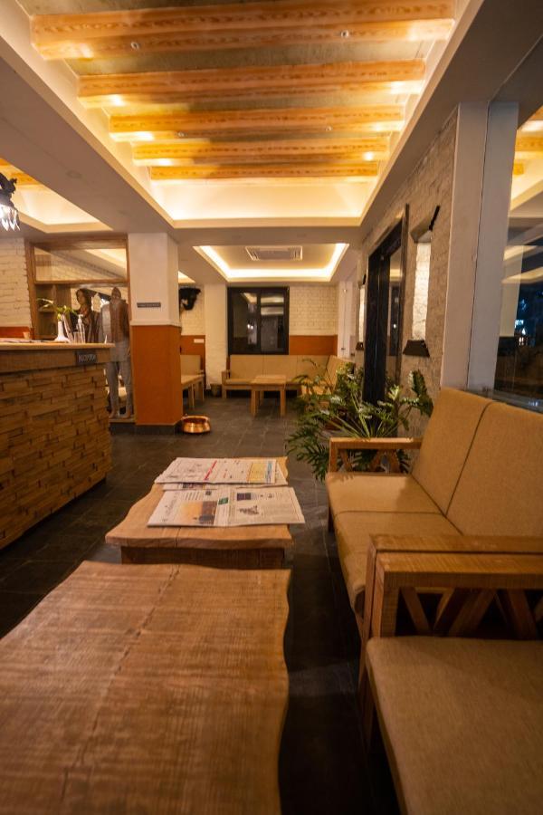Hotel Mera Peak Private Limited Pokhara Zewnętrze zdjęcie